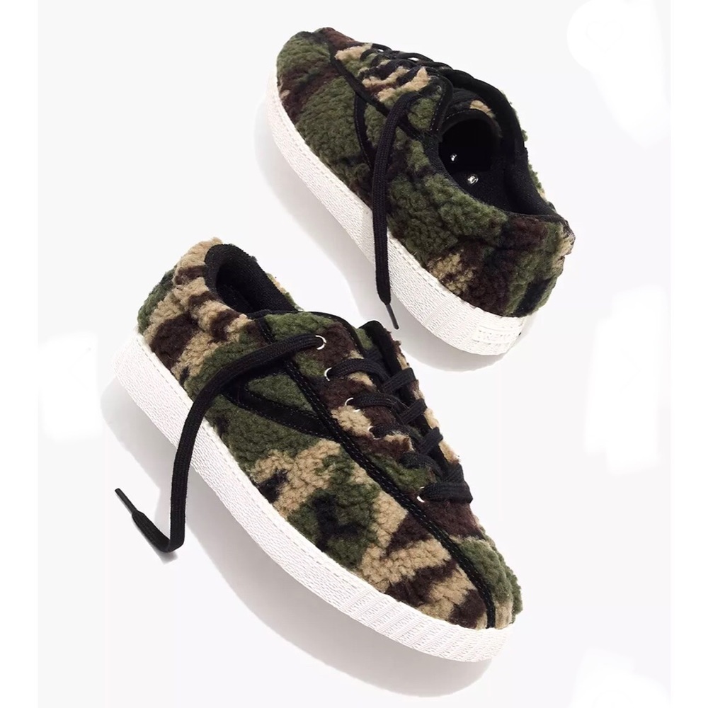 Tretorn Nylite Plus Sneakers Camo Faux Shearling Sneakers Size 6.5 - Picture 1 of 9